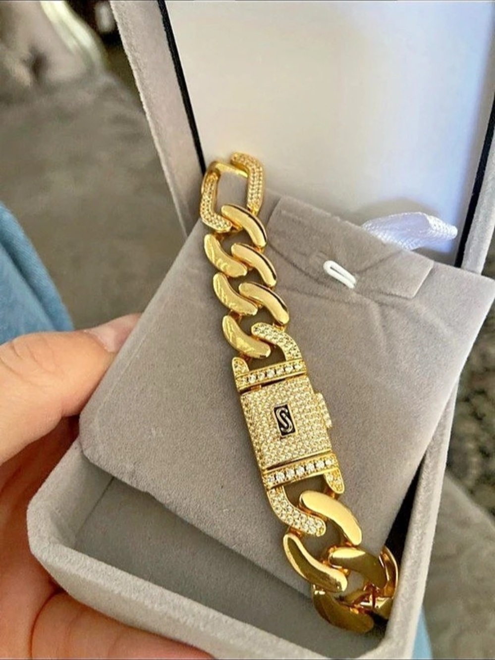 Russian Gold Plated Cuban Link Bracelet Rhinestone Lock Clasp new without tag